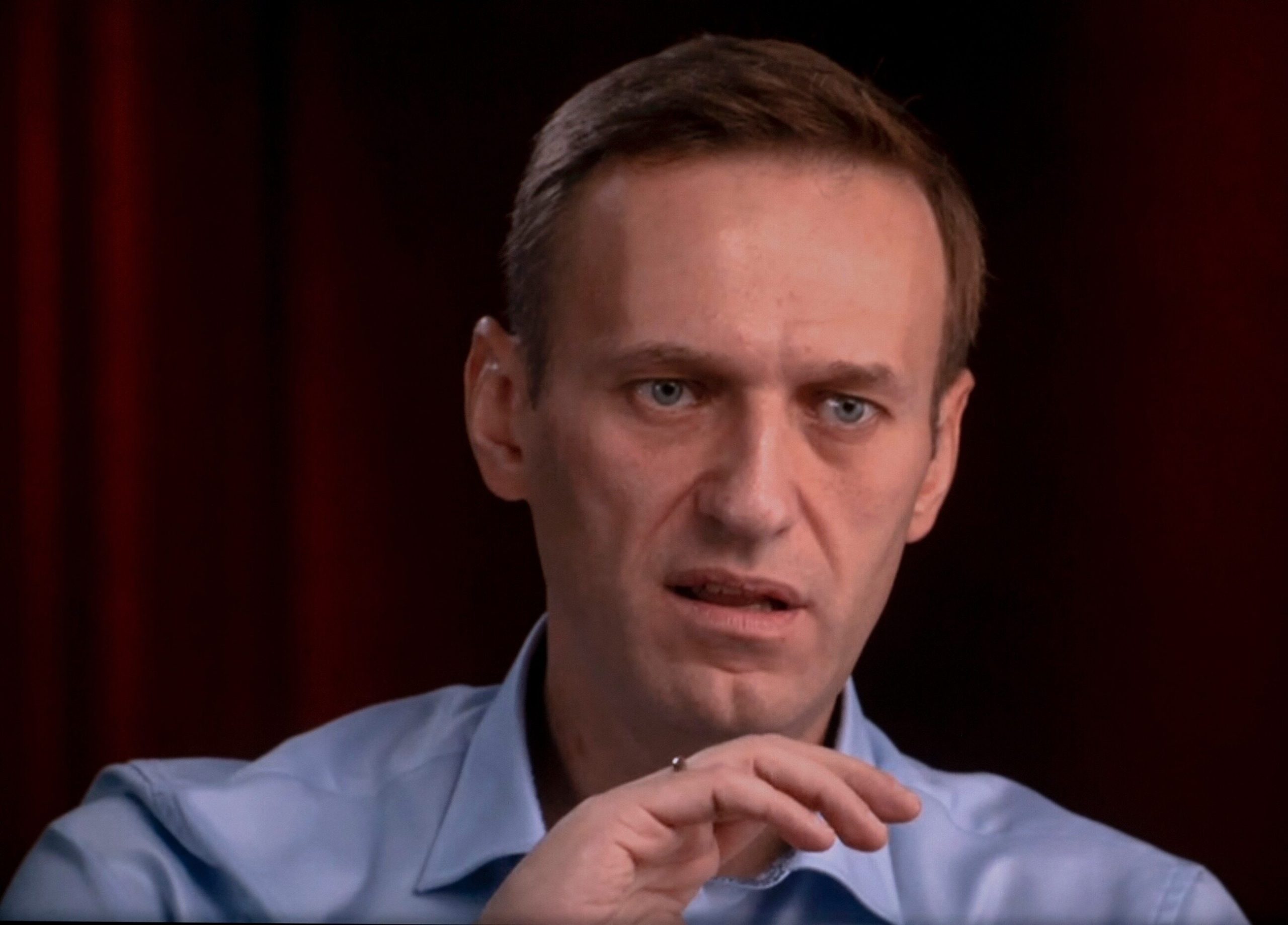 A touching recording of Navalny's mother.  "I appeal to you, Vladimir Putin"