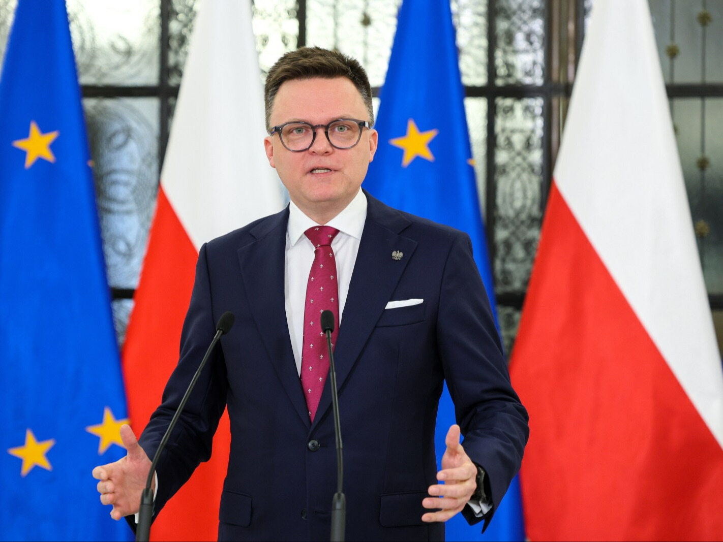 Hołownia's announcement regarding State Treasury companies.  "Changes start with ourselves"