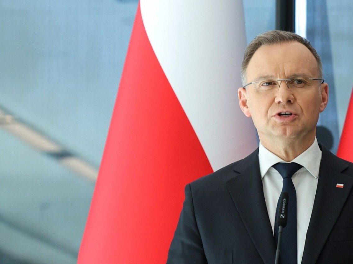 Andrzej Duda met with the President of Slovenia.  "No serious contentious topics"