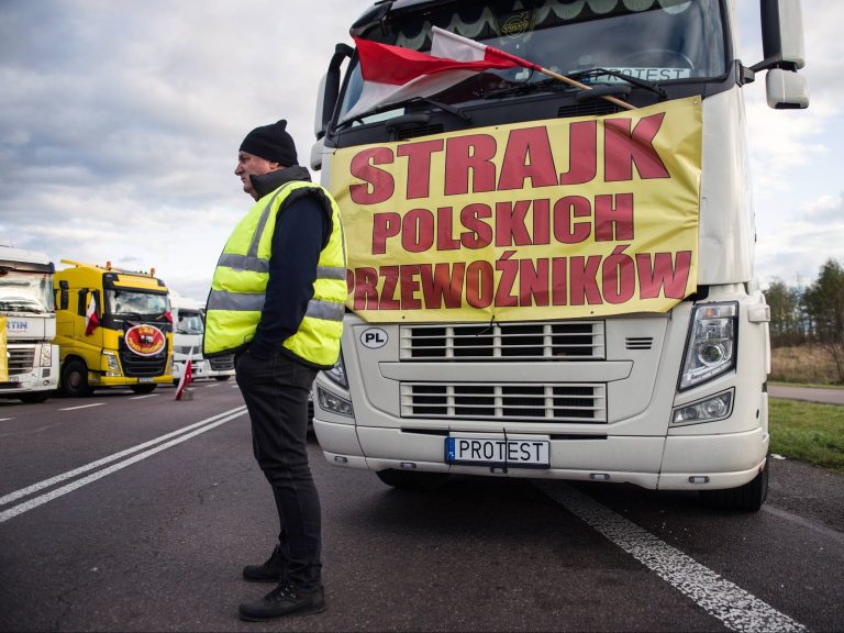 Polish carriers on the verge of bankruptcy.  They are demanding help from the government