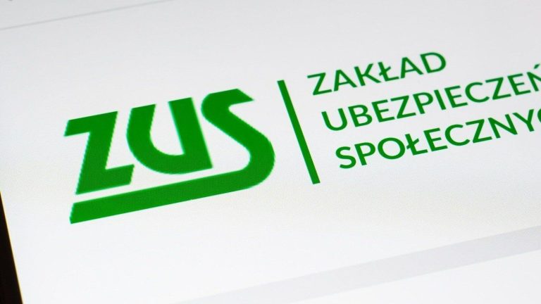 Controversial Letters from ZUS. Political Propaganda for Public Money
