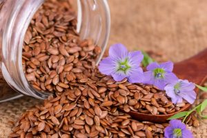 Flaxseed helps me lose weight. I make a delicious metabolism-boosting jelly out of these cheap seeds.