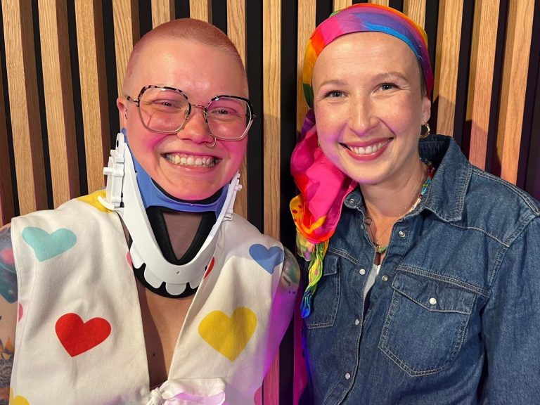 Małgorzata and Aleksandra live with cancer. Both emphasize: “Don’t tell us we have to be strong. We don’t have to”